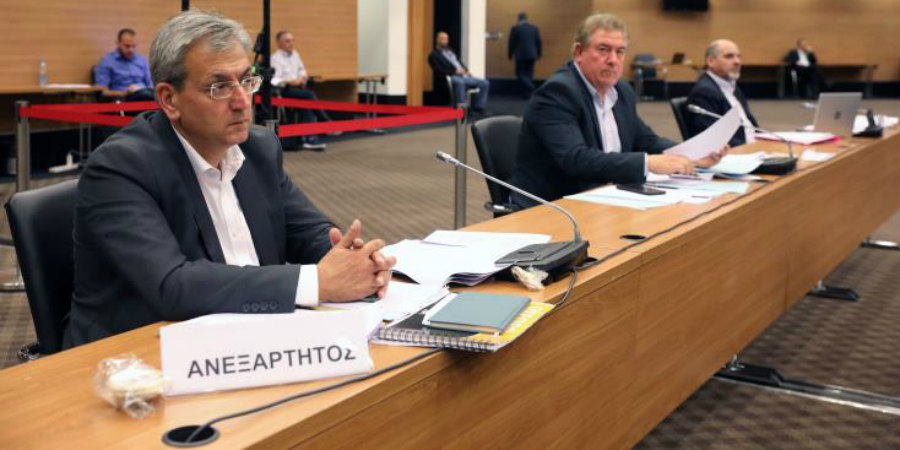 ΔΗΚΟ: Ανακατατάξεις και στα έδρανα της Ολομέλειας λόγω αποχώρησης Βουλευτών 